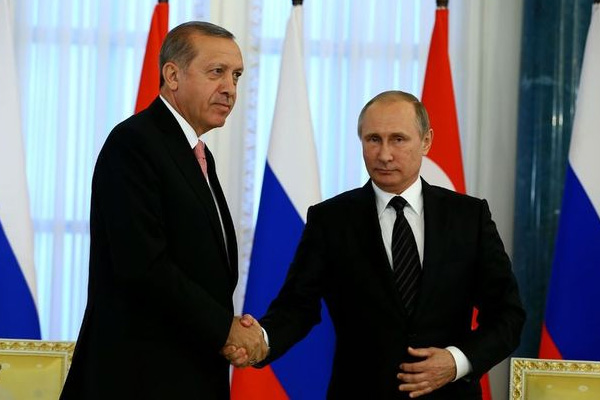 'Erdoğan ve Putin bir hayli uzun oturup konuştular'