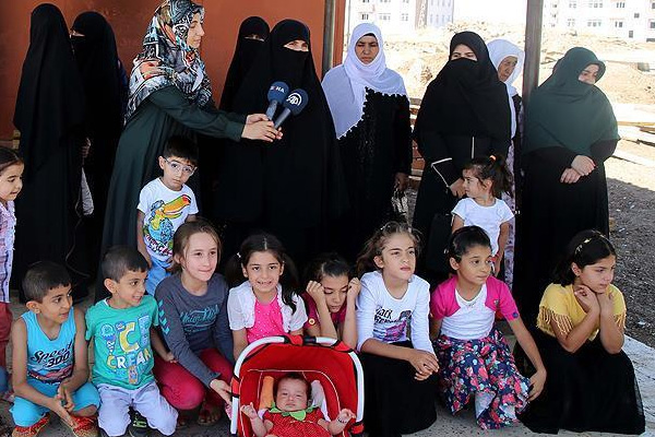 Tutuklu yakınlarından yeniden yargılanma talebi