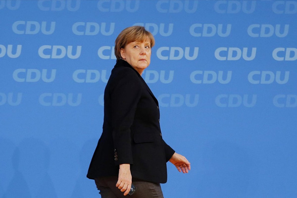 'Merkel yenilmezlik havasını kaybetti'