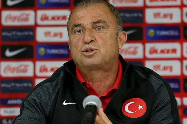 Fatih Terim: Ukrayna ve İzlanda'yı geçersek önümüz açık