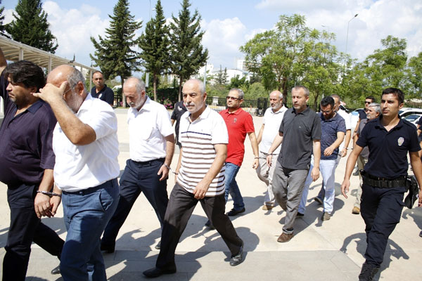 16 Milli Eğitim müfettişine FETÖ gözaltısı