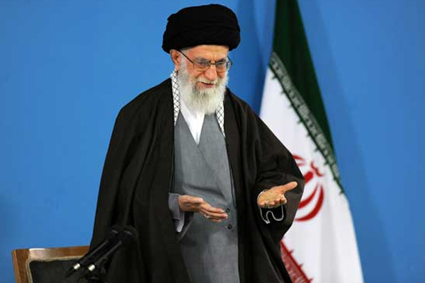 Hamaney'den Suudi Arabistan'a hac eleştirisi