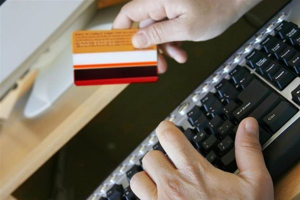 Sanal Pos'tan yüzde 5 vergi alınacak