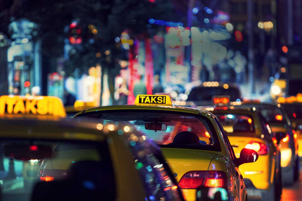 Taksimetre ayarı yaptırmayan taksilere uyarı