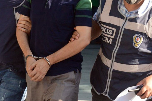 Antalya’da belediyelere FETÖ operasyonu: 60 gözaltı