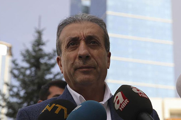 AK Parti heyeti Gülen'in iadesi için ABD'ye gitti