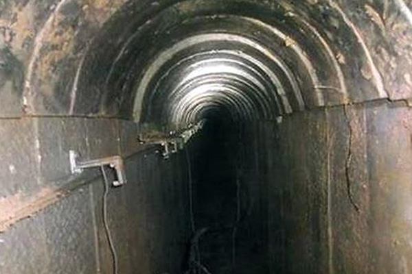 İsrail'in 'yer altından' duvar inşası