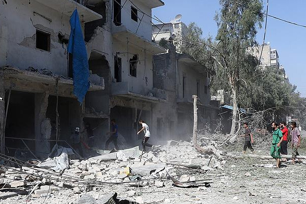 Rus jetleri Halep'i bombaladı: 28 ölü, 57 yaralı