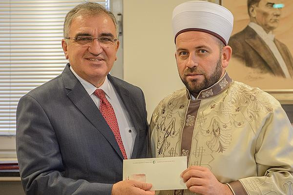 Karadağ'dan 15 Temmuz şehit ailelerine yardım