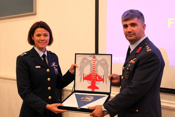 Türk Hava Kuvvetleri’nin ilk kadın filo komutanı