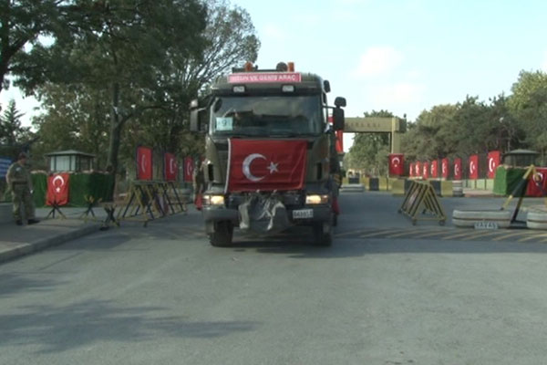 Askeri araçlar Mehter Marşı ile uğurlandı