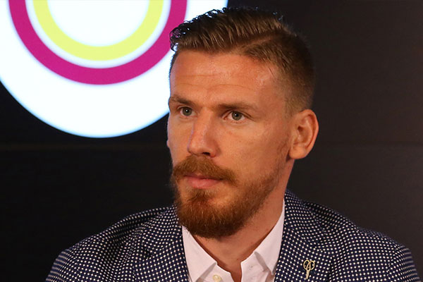 Galatasaray'a Serdar Aziz'den kötü haber