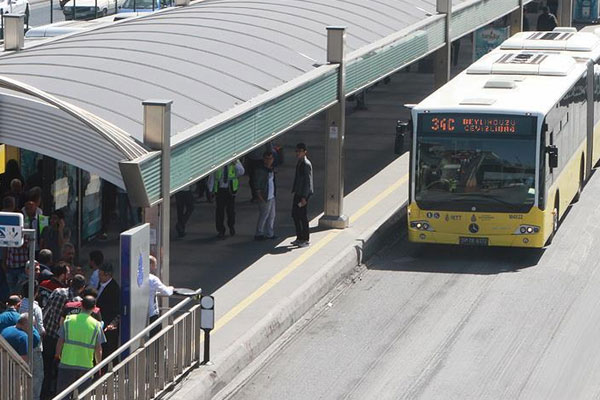 Öğrencilere ücretsiz ulaşım sürprizi