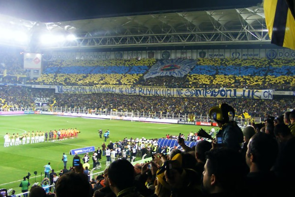 Fenerbahçe bilet fiyatlarını indirdi