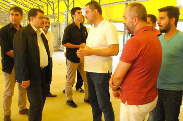 İstanbul Valisi, kurban pazarlarını gezdi