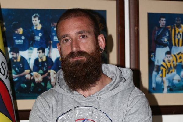 İşsiz kalan Meireles arabasını satıyor