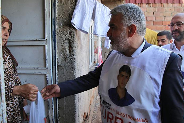 Yasin Börü'nün anısına kurban eti dağıtıldı