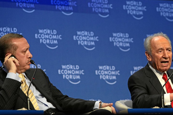 Şimon Peres felç oldu