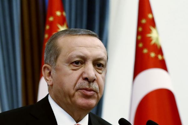 Erdoğan: Darbenin püskürtülmesinin temelinde iman var