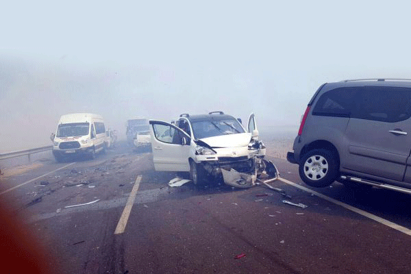 Yangın kazalara sebep oldu: 20 yaralı