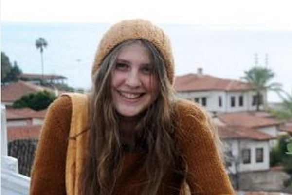 PKK'lı kızın avukatı FETÖ'den tutuklandı