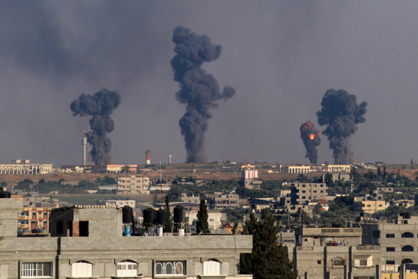 İsrail'den Gazze'ye saldırdı!