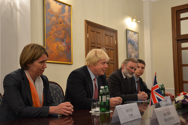 İngiltere Dışişleri Bakanı Johnson, Ukrayna'da