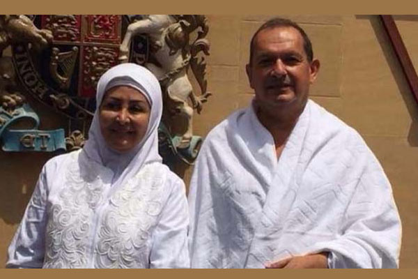 İngiltere'nin Riyad büyükelçisi hacı oldu