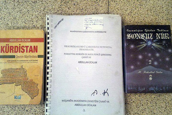 DBP il binasında Öcalan ve Gülen'in kitabı bulundu