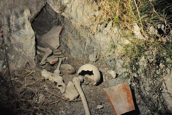 Baraj kenarında insan kemikleri bulundu