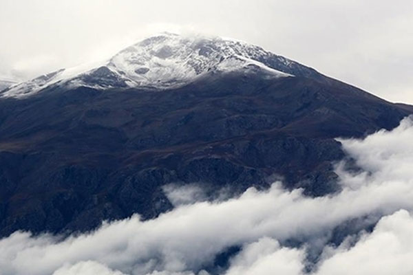 Yılın ilk karı Munzur'a düştü