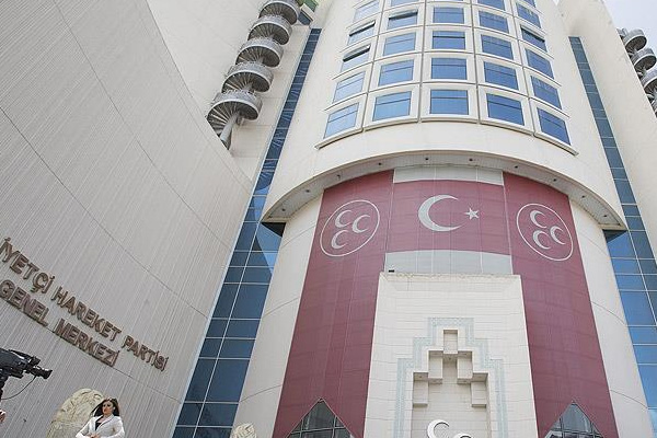 MHP ilçe yönetimi istifa etti