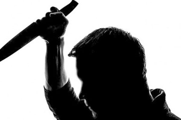 Eşini öldürdü, kendini ihbar etti