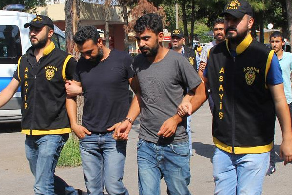 Haraç alamayınca çiftliği kundakladılar