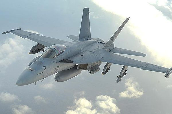 ABD savaş uçağı düştü!