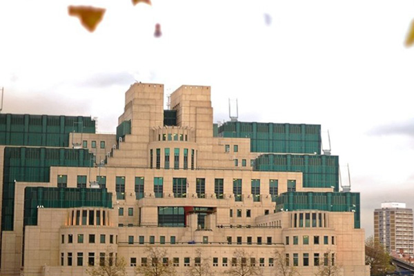 'MI6, ajan sayısını artıracak'