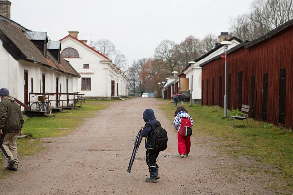 Mülteci kampında bomba ihbarı!