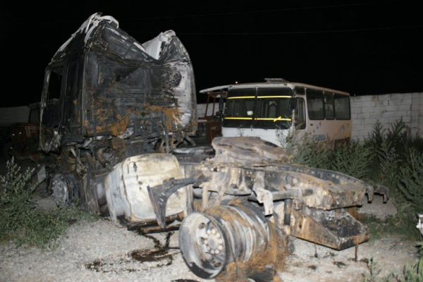 PKK Iğdır'da tırı ateşe verdi!