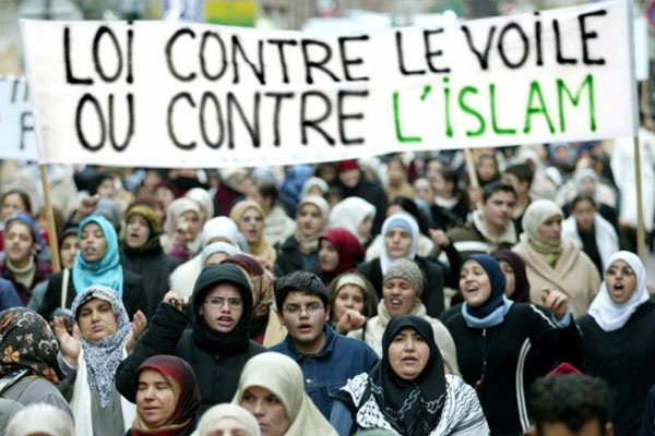 Fransa'da Müslümanlara saldırılar arttı