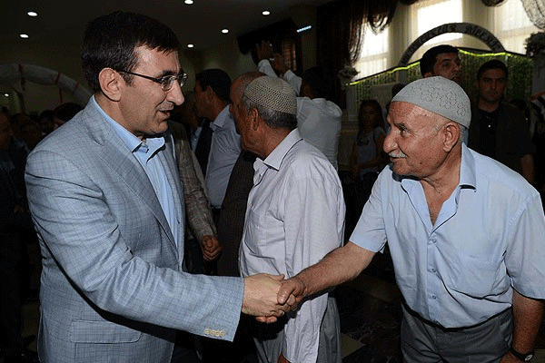 Yılmaz: Silahla demokrasi aynı anda olmaz