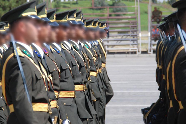 Bin 200 subay ordudan atılacak iddiası