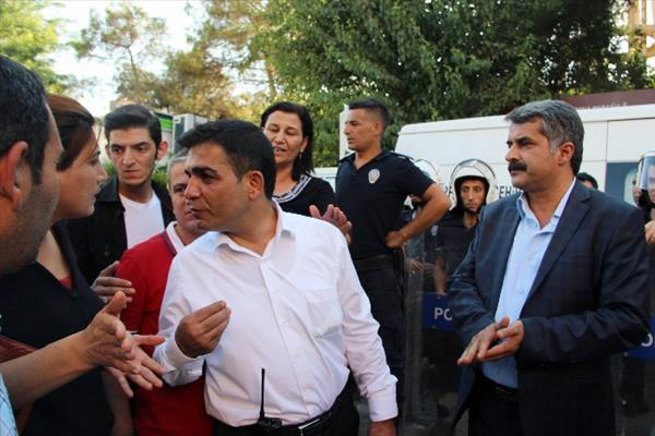 Suruç’ta vatandaş polis gerginliği