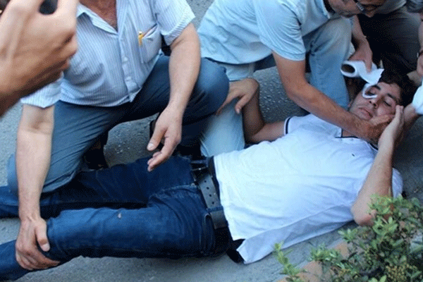 Mersin'de protestoculara ateş açıldı