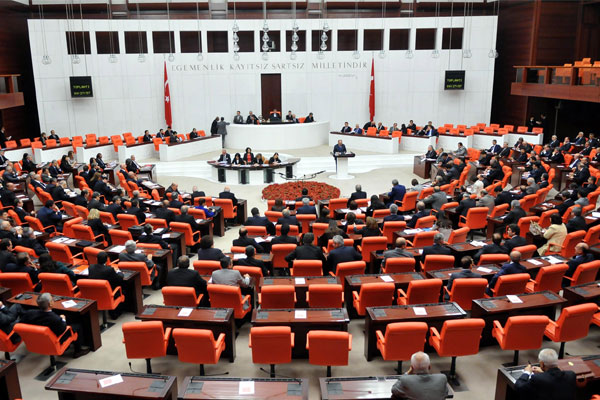 CHP'den Meclis'e 'trafik kazaları' önergesi