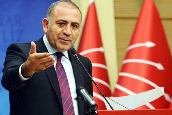 Gürsel Tekin: Hocanın istifasını...