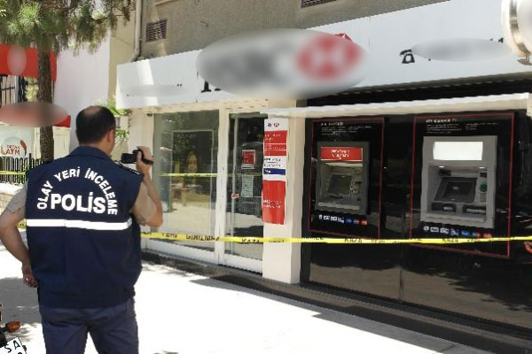 Manisa’da silahlı banka soygunu