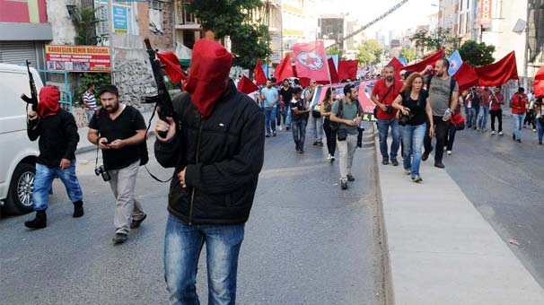 Suruç cenazeleriyle ilgili şok görüntü