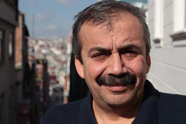 Önder'den Dolmabahçe iddiası