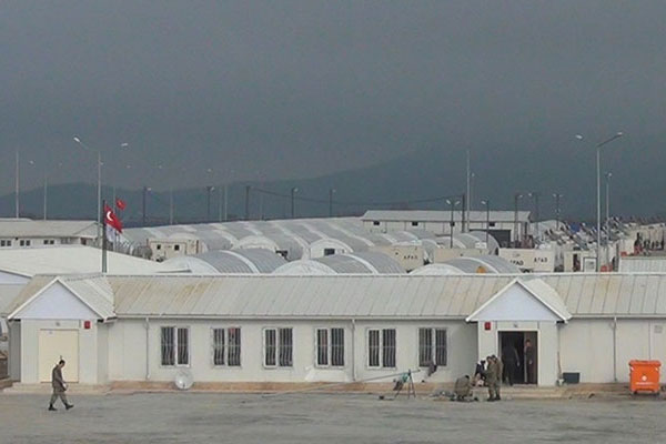 Kampa giriş çıkışlar yasaklandı