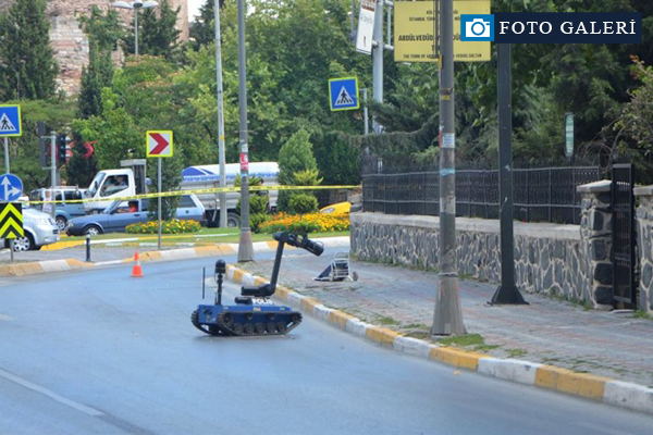 Bomba imha ekipleri böyle müdahale etti